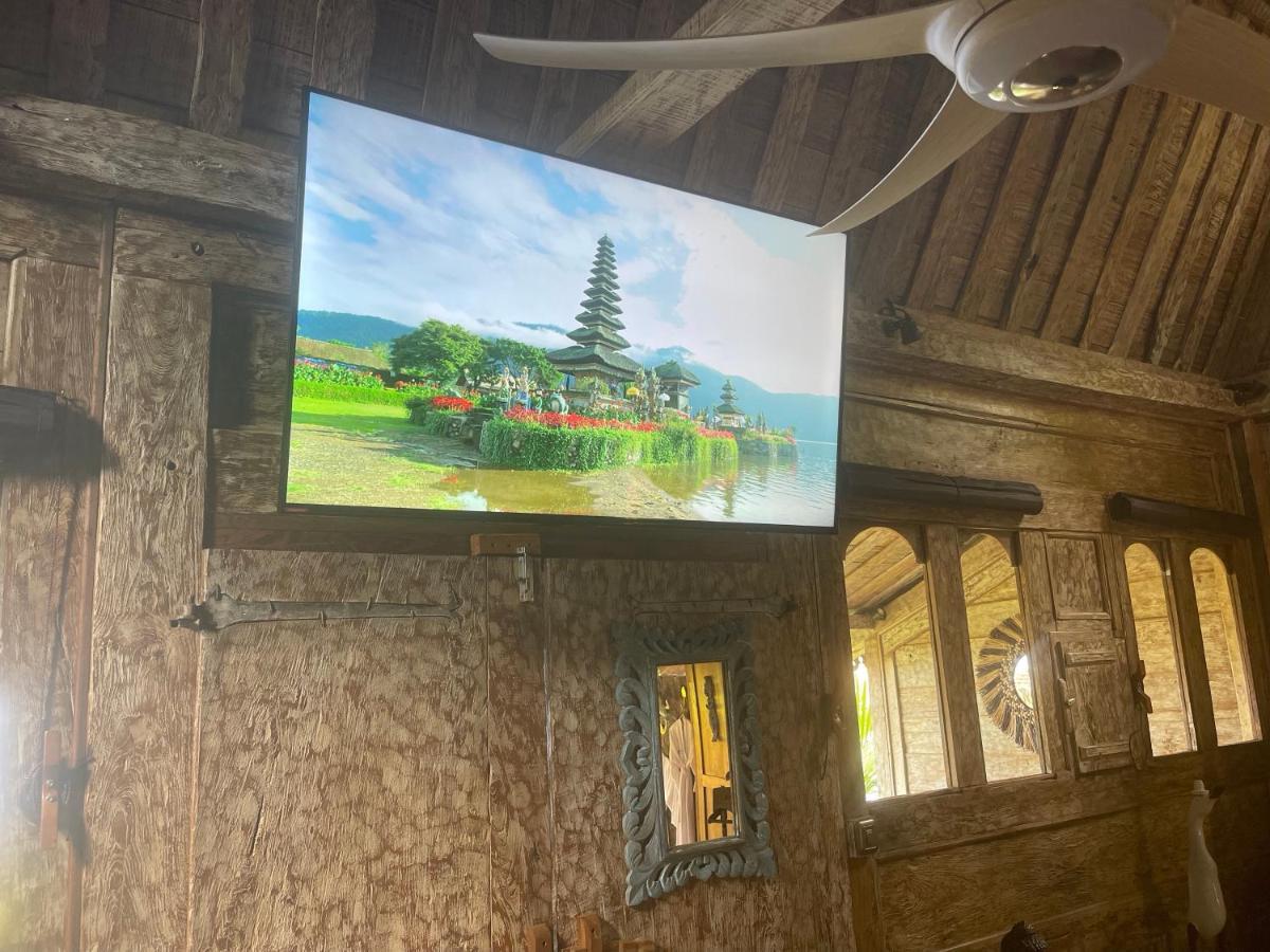 Louka Beach Bali Tianyar Exterior photo